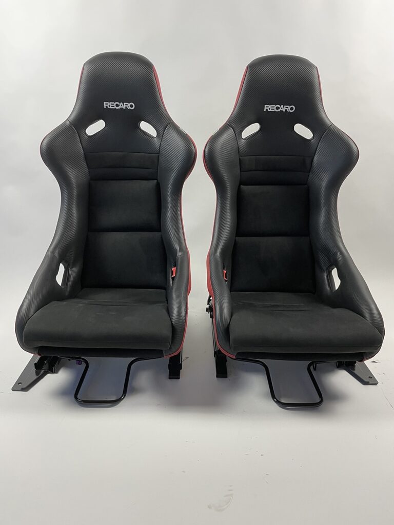 10008 VW Polo Seats 1