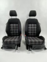 10017 VW Polo Seats 11
