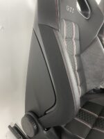 10026 VW Golf7 Seats 16