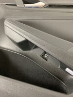 10040 VW Golf8 Seats29