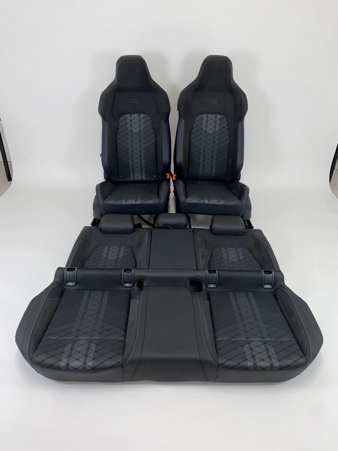 Trp Post Container Data Trp Post ID 20058 Interior VW Golf 8 R CD Grey Black Trp Post Container Trp Post Container Data Trp Post ID 20058 Interior VW Golf 8 R CD Grey Black Trp Post Container
